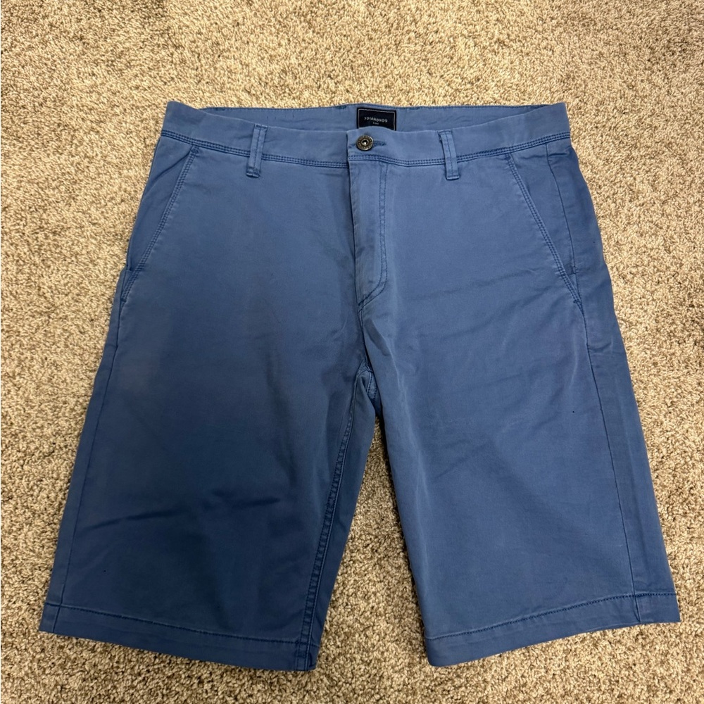 7 Diamonds Blue Pima Shorts - NWOT- 32